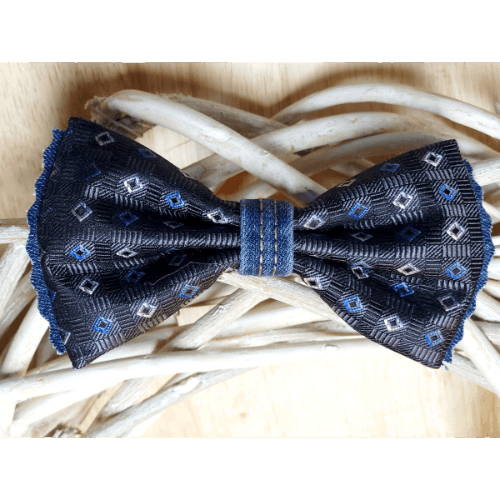 The Gilbert BowTie from HipBows